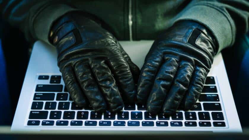 la fraude et le blanchiment d'argent