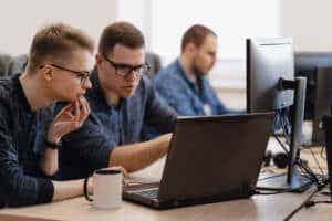 existing alternatives to major international publishers