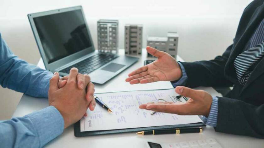 insurance brokers