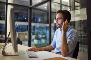 quelles questions poser à un éditeur avant de s’engager